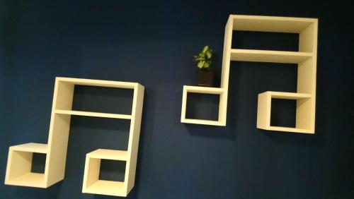 Woods Decor - Guangci St.