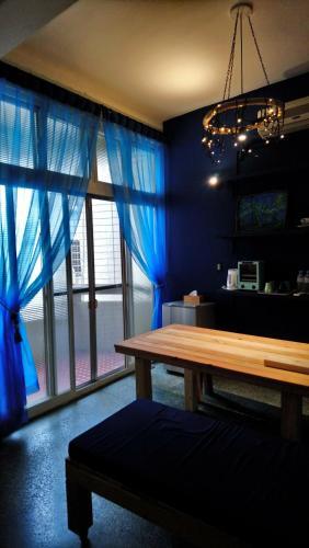 Woods Decor - Guangci St.