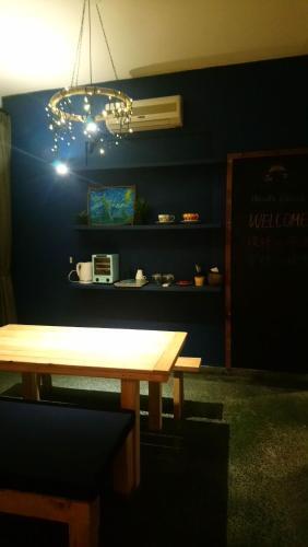 Woods Decor - Guangci St.