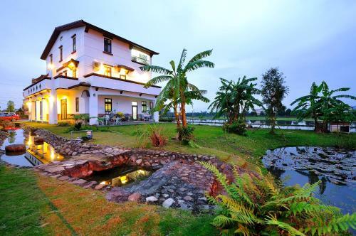 Elegant Homestay