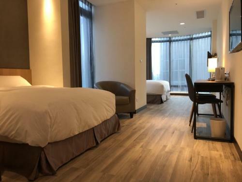 Honest & Warm Hotel