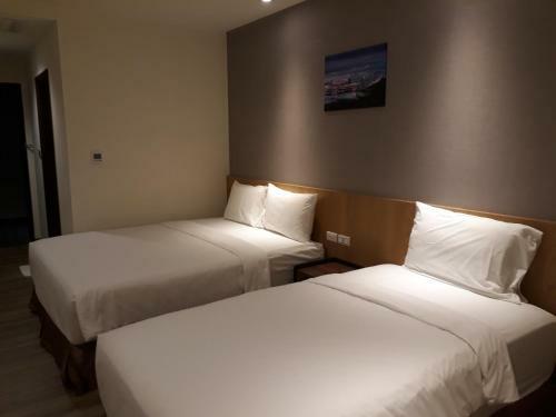 Honest & Warm Hotel