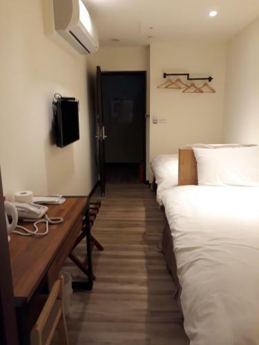 Honest & Warm Hotel