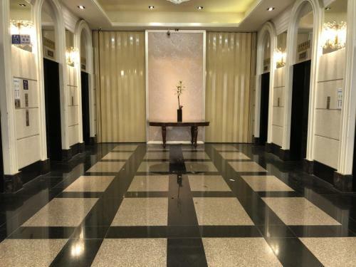 Honest & Warm Hotel