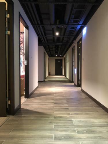 Honest & Warm Hotel