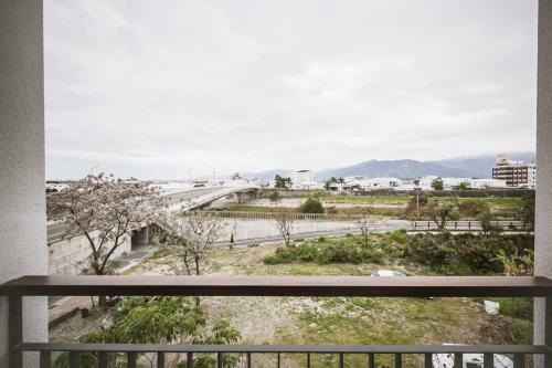 Agroturismo Tiin Tinn - Rivershore B&B