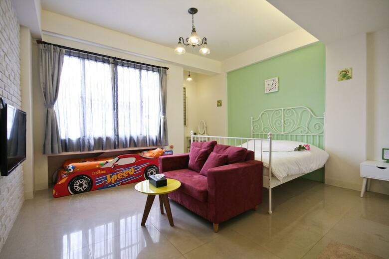 Hotel Q House
