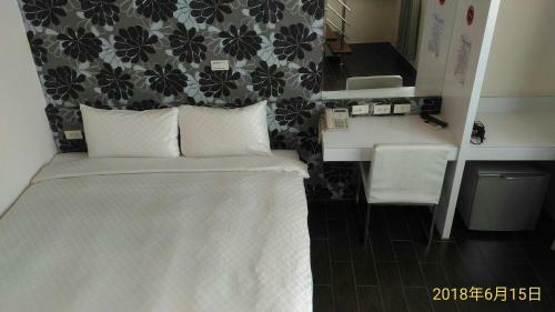 Sky Square Homestay