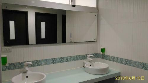 Sky Square Homestay
