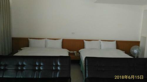Sky Square Homestay