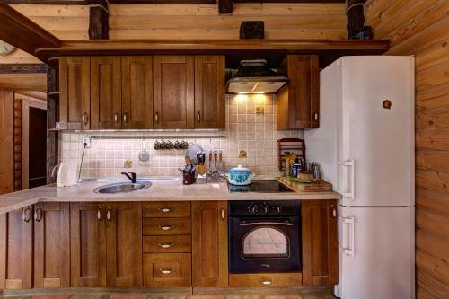 L-khutor Cottage ?7