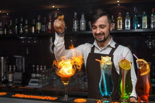 Apartament Hotel By Derenivska Kupil