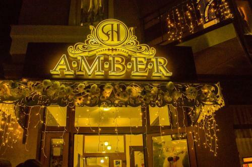Amber Hotel & Cafe
