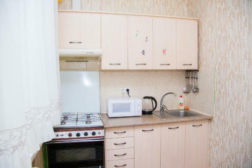 Apartamento 2rooms Standart Apt On Soborniy 153