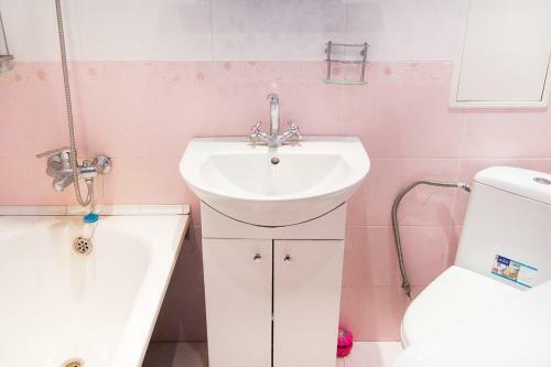 Apartamento 2 Room In Centre On Troitskaya 3 Floor