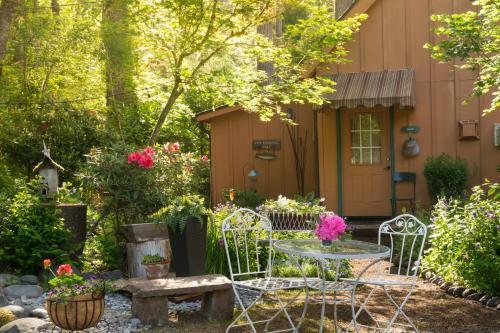 Eagle Rock Lodge