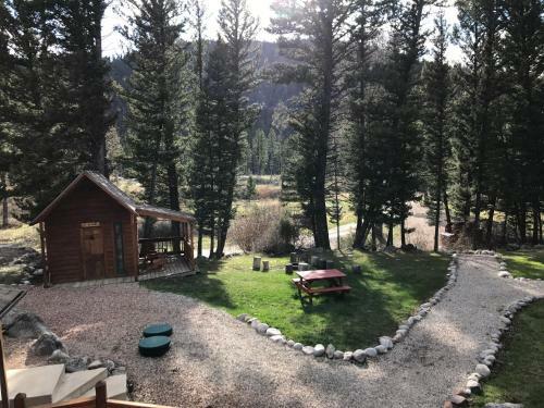 Boulder Creek Lodge