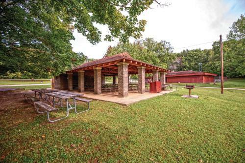 Carter Caves State Resort Park