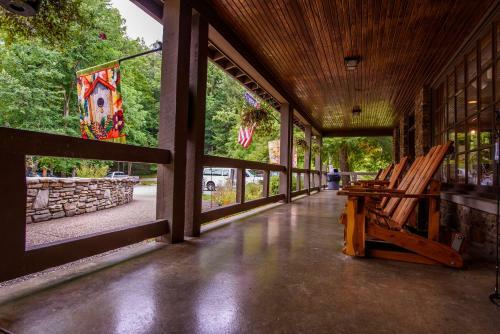 Carter Caves State Resort Park