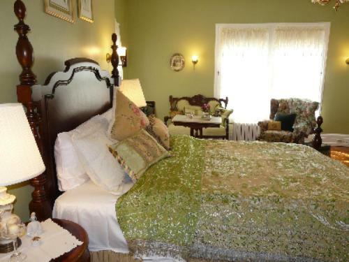 Berkeley House Bed & Breakfast