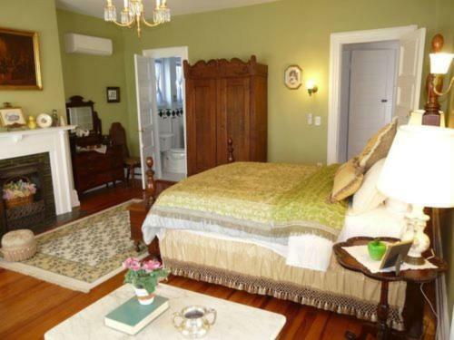Berkeley House Bed & Breakfast