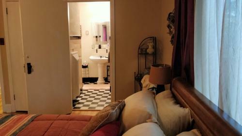 Maurrocks - A Pocono Mountains B&B