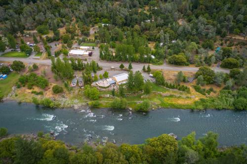 Hotel Strawhouse Resorts