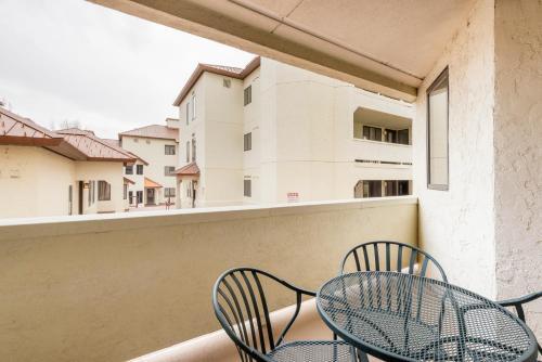 Apartamento 2700 Eagleridge Dr Condo Unit N11