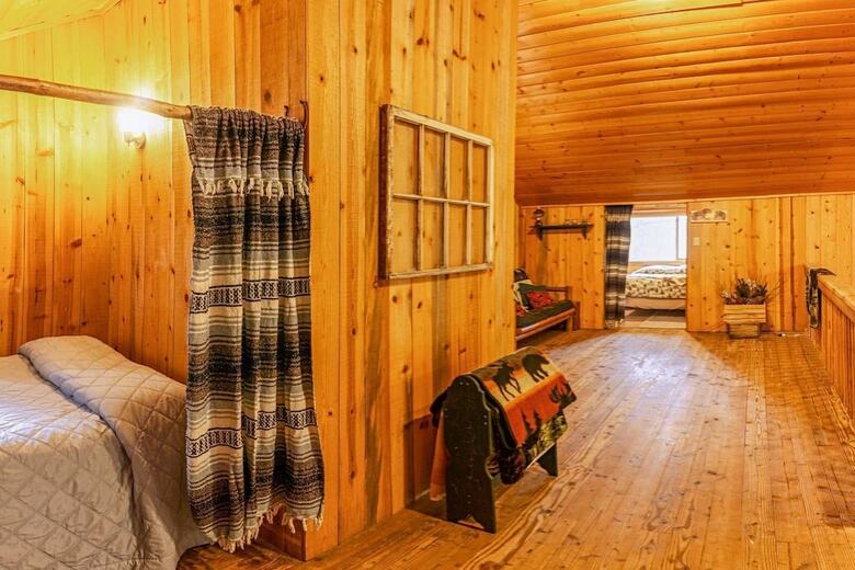 Sun Mountain Ranch Bunkhouse - Near Crater Lake