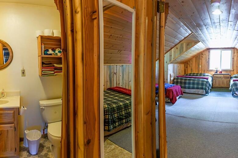 Sun Mountain Ranch Bunkhouse - Near Crater Lake