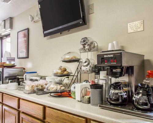 Hotel Econo Lodge Limon