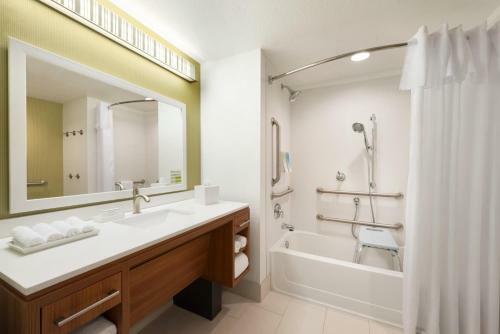Hotel Home2 Suites By Hilton Milwaukee Brookfield