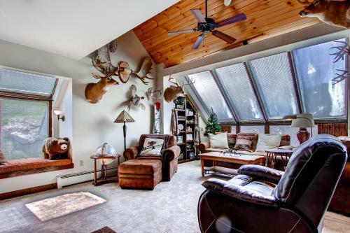 Sunrise Mountain Village - Ski-in/out Community