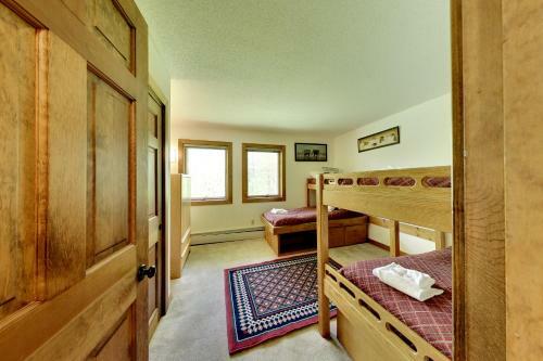 Sunrise Mountain Village - Ski-in/out Community