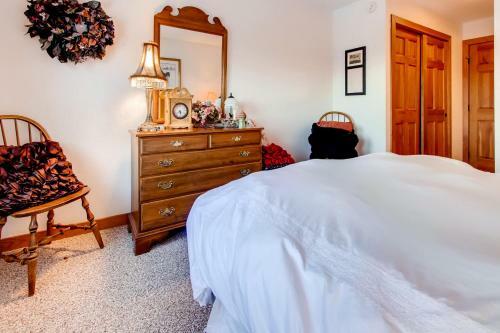 Sunrise Mountain Village - Ski-in/out Community
