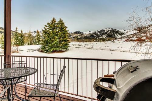Red Pine Canyons View Condo