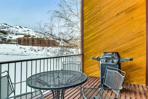 Red Pine Canyons View Condo