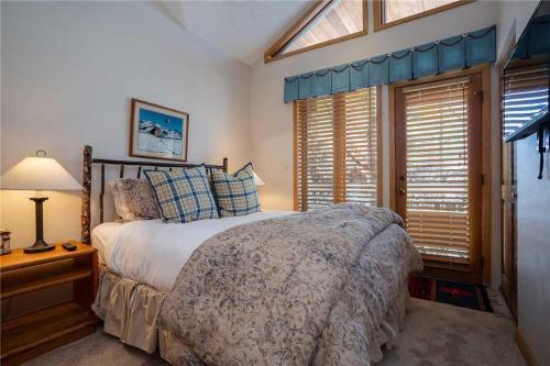 1303 Trappeur's Lodge, Trappeur's Crossing