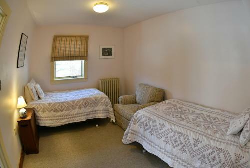 Hawk Mountain Lodge