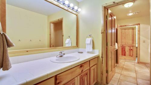 Topflite 14 Four-bedroom Home