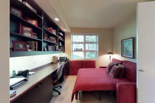 Meadowridge Retreat