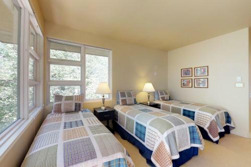 Meadowridge Retreat