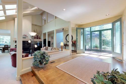Meadowridge Retreat