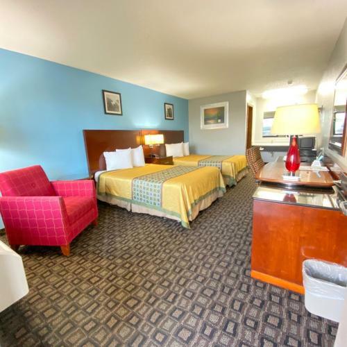 Hotel Lakes Inn