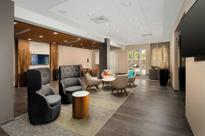 Hotel Courtyard By Marriott Nashville Se/murfreesboro