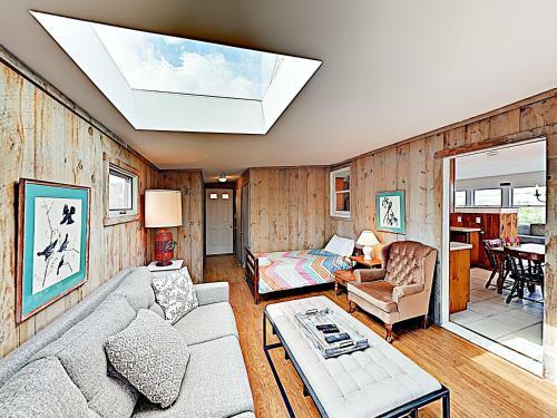 Oceanview Buzzards Bay Getaway