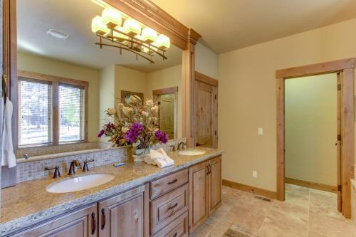 Sunriver Luxury Caldera Home With Golf Course Views