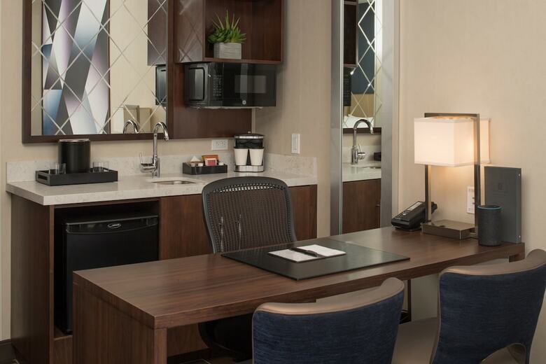 Hotel Embassy Suites By Hilton Seattle Downtown Pioneer Square
