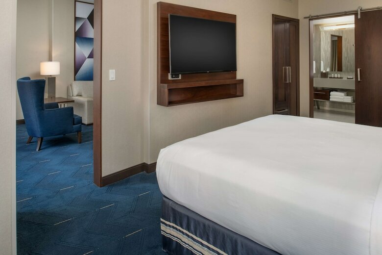 Hotel Embassy Suites By Hilton Seattle Downtown Pioneer Square
