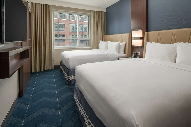 Hotel Embassy Suites By Hilton Seattle Downtown Pioneer Square